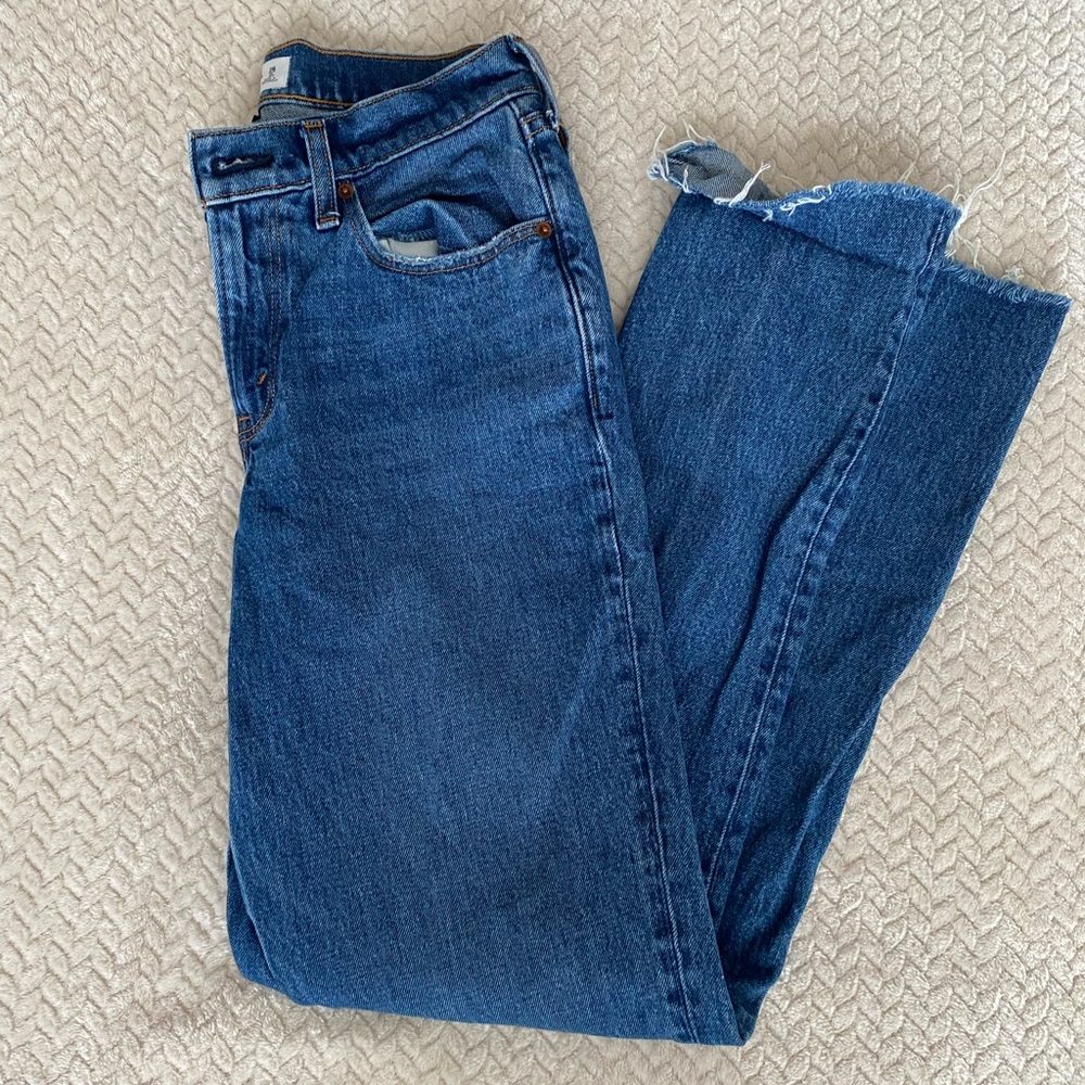 Abercrombie & Fitch- the 90s straight midrise